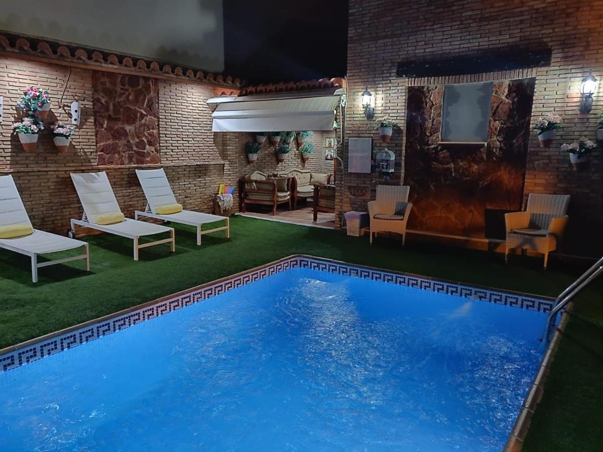 Apartamentos Turisticos Tronca Luxury Granada Exterior photo